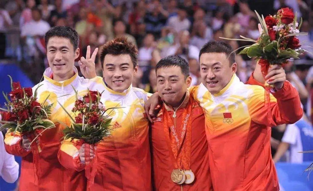 把马龙称为"帝国破坏龙",把张继科称为"帝国绝凶虎"