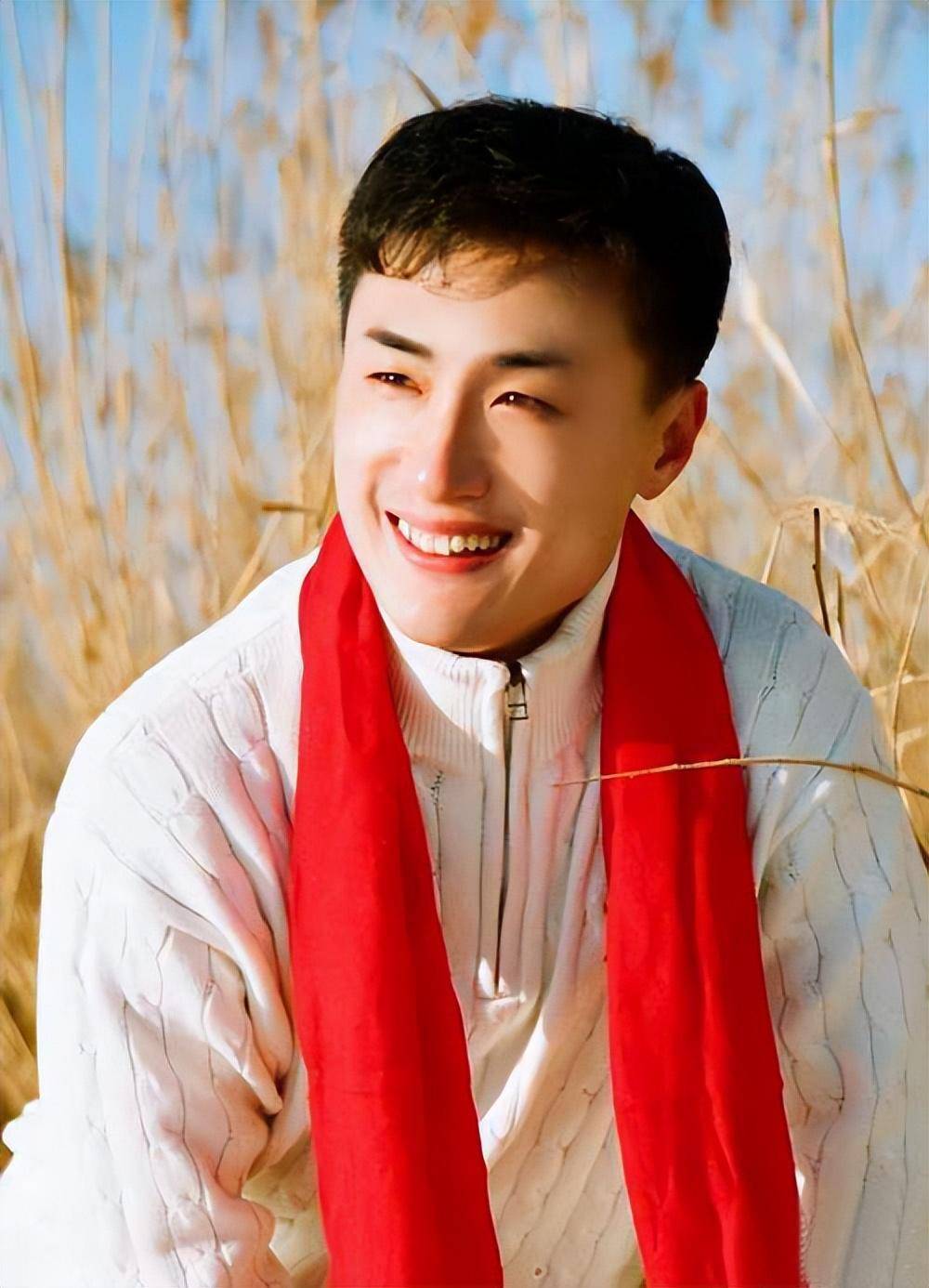 杜喆1988年,10岁的杜喆考入天津戏曲学校,当时有500人报考,最终只录取