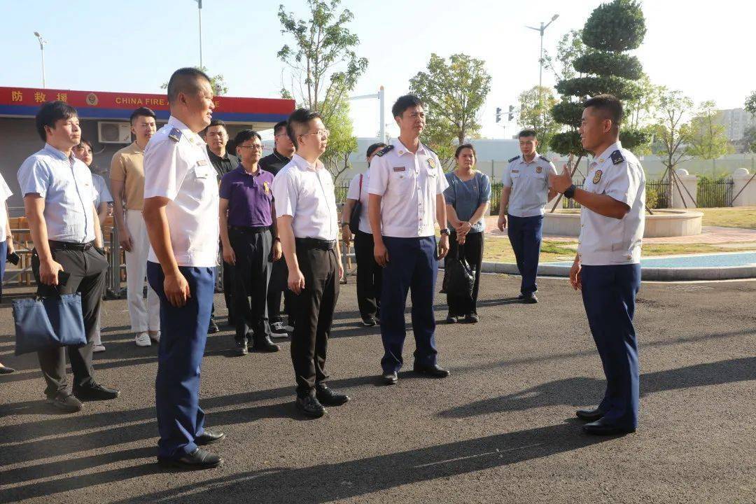 共青团泉州市委书记徐悦带队到特勤大队调研指导_工作_救援_人员