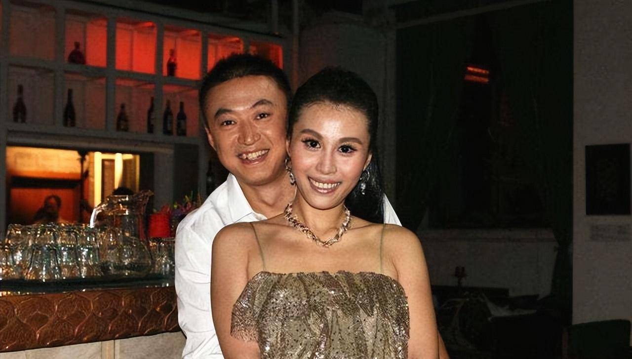 马琳二婚妻子大变样!