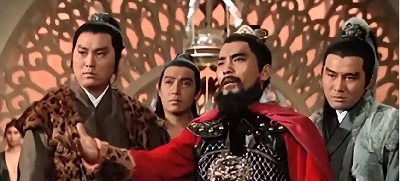 历史上公认的第一战将:五马分尸能将马拉回?