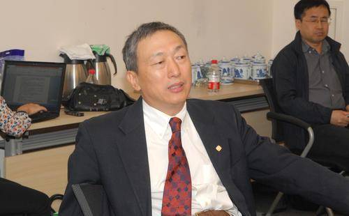 "海归学者"饶毅再次质疑"农民院士",中科院强硬回应:没必要_裴刚_学术