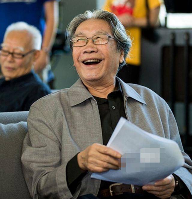 原来是我们熟悉的他,难怪没人敢得罪黄磊_黄小立_演艺界_网友