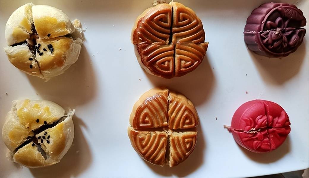 月饼里吃出塑料，异物检测机守护食品安全