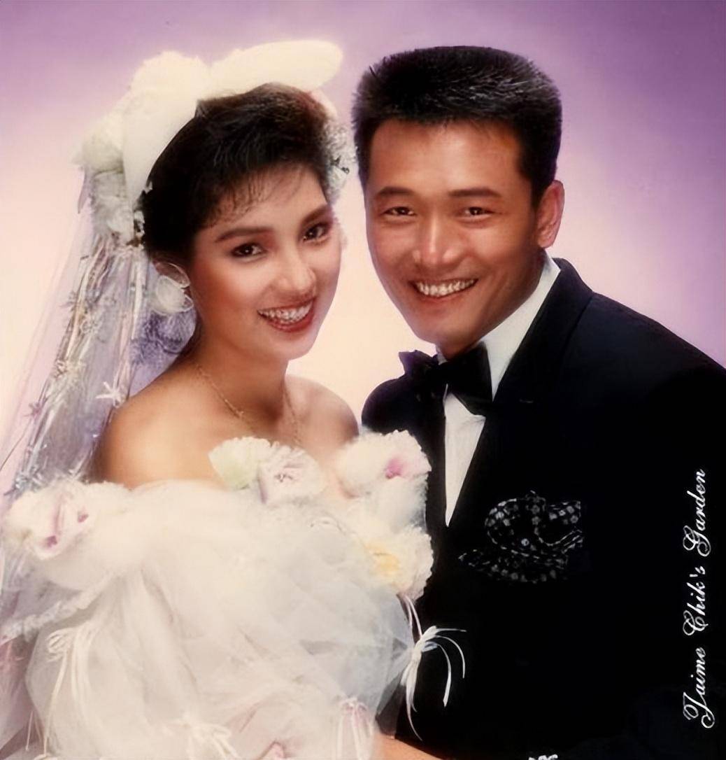 她曾是《笑傲江湖》里的"岳灵珊",是个十足的美人儿_戚美珍_苗侨伟