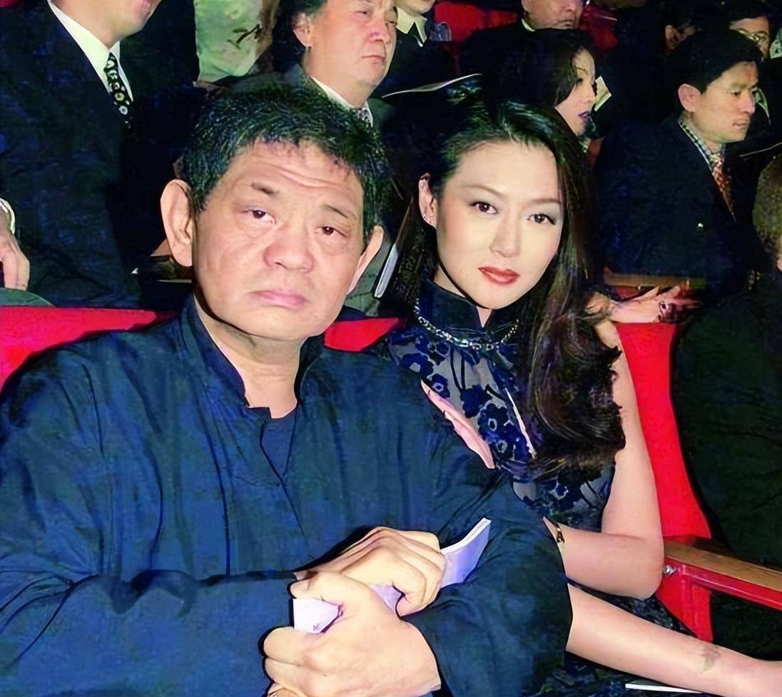 狂赚56亿的黄任中,花20亿泡妞,败光家产后,给儿子留下26亿巨债_黄少谷