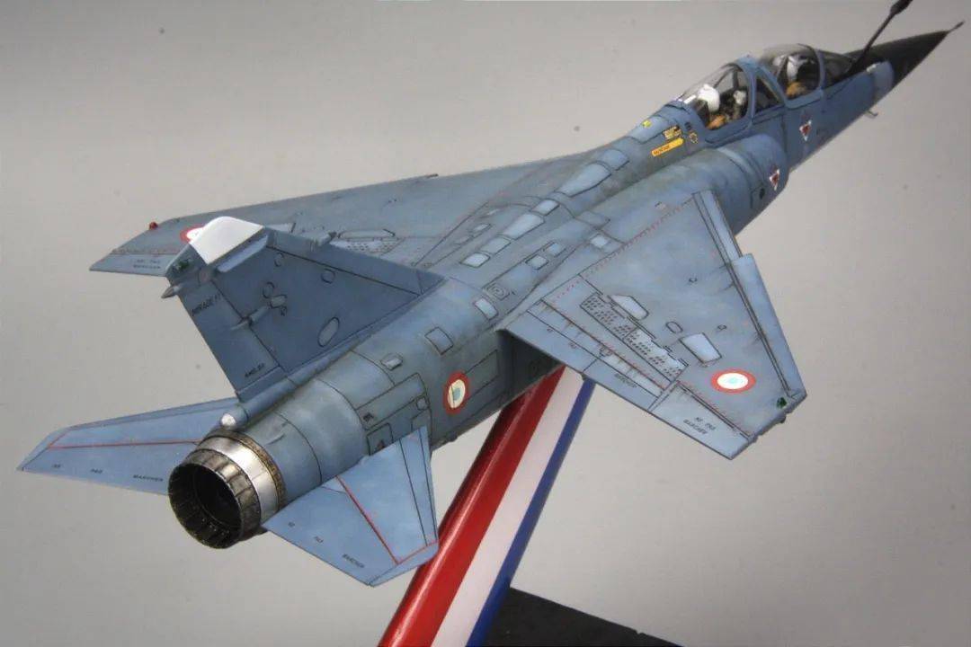 最美的单发后掠翼两侧进气战斗机 - 达索幻影f.1b_作品_@qq_方法