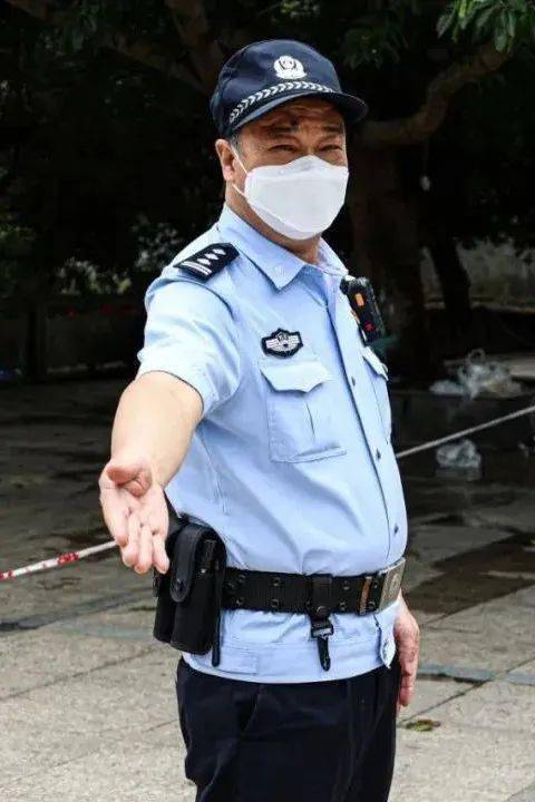 顾涛:感觉像刚入警那会,热血澎湃和大家战斗在一起