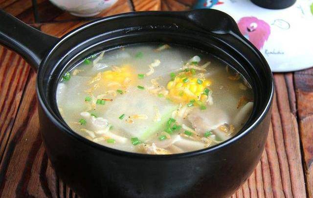 宝宝度暑假,宝妈做冬瓜丸子粉丝汤,清热解暑味美有营养_肉馅_香菜