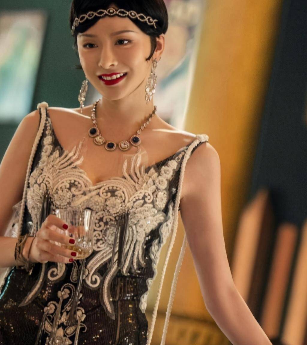 李萌萌的成功路上,和成龙将同台竞技_电影_舞台_动作