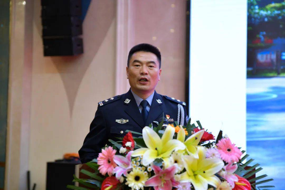 致敬| 缉毒英雄蔡晓东被授予"云南省最美退役军人"称号_西双版纳_中央