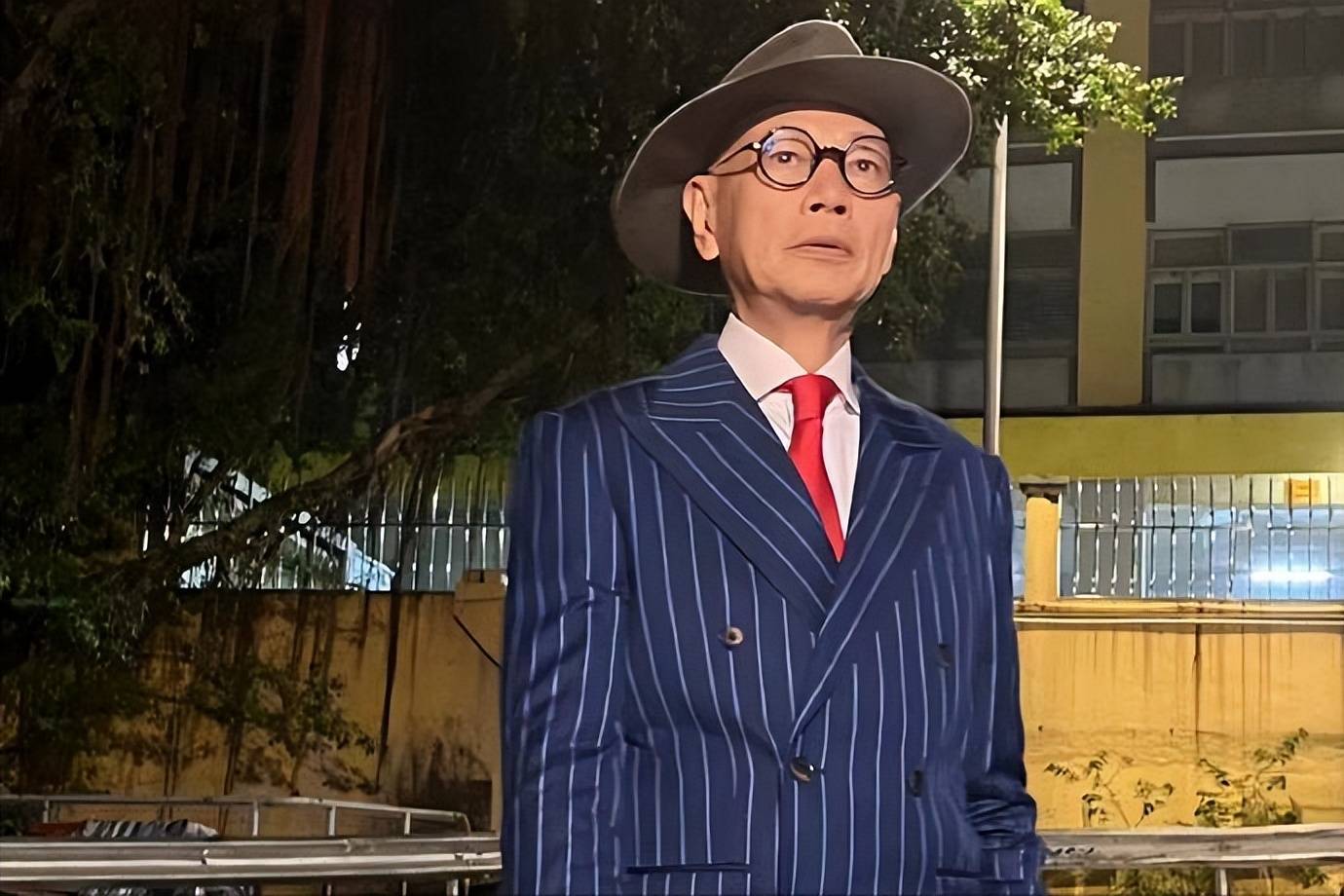 悼念英女王惹争议,罗家英发视频道歉,表明立场!_言论_问题_粤剧