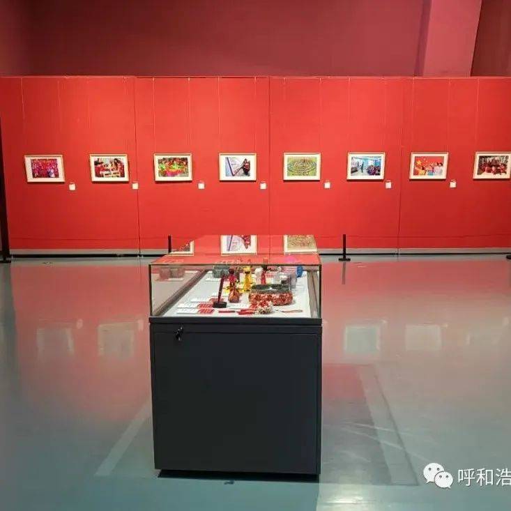 【VR全景展厅】呼和浩特市讲好身边民族团结进步故事 同心构筑中华民族共有精神家园——书法、美术、摄影、剪纸作品展上线啦!_内蒙古_呼和浩特市_剪纸