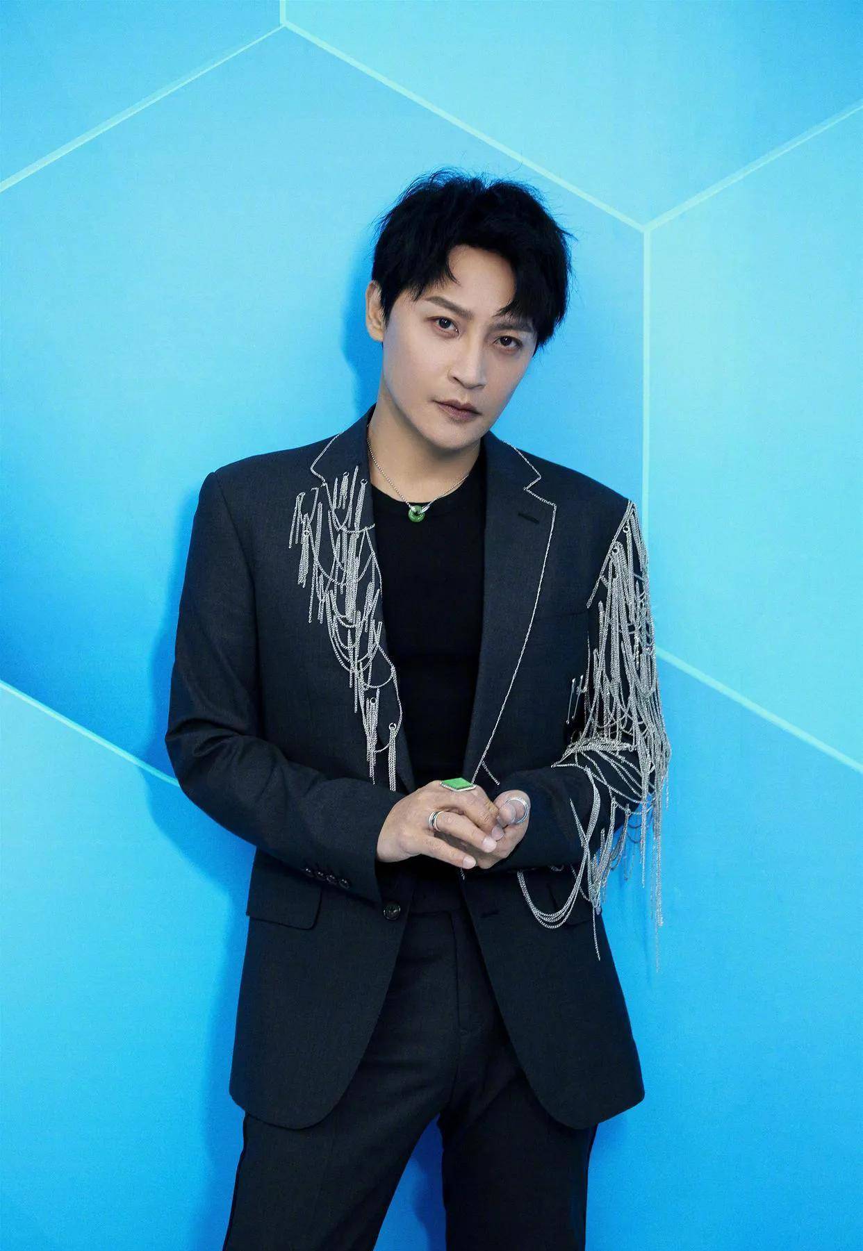 50岁陈志朋瘦身24斤,颜值重回巅峰,网友:帅气的尔泰回来了_漂亮_食谱