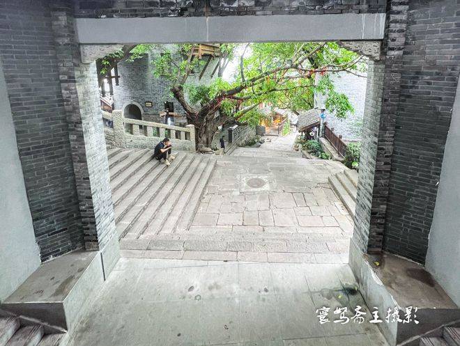 9月16日，重庆十八梯传统风貌区随拍，昔日人流如织的景区好安静