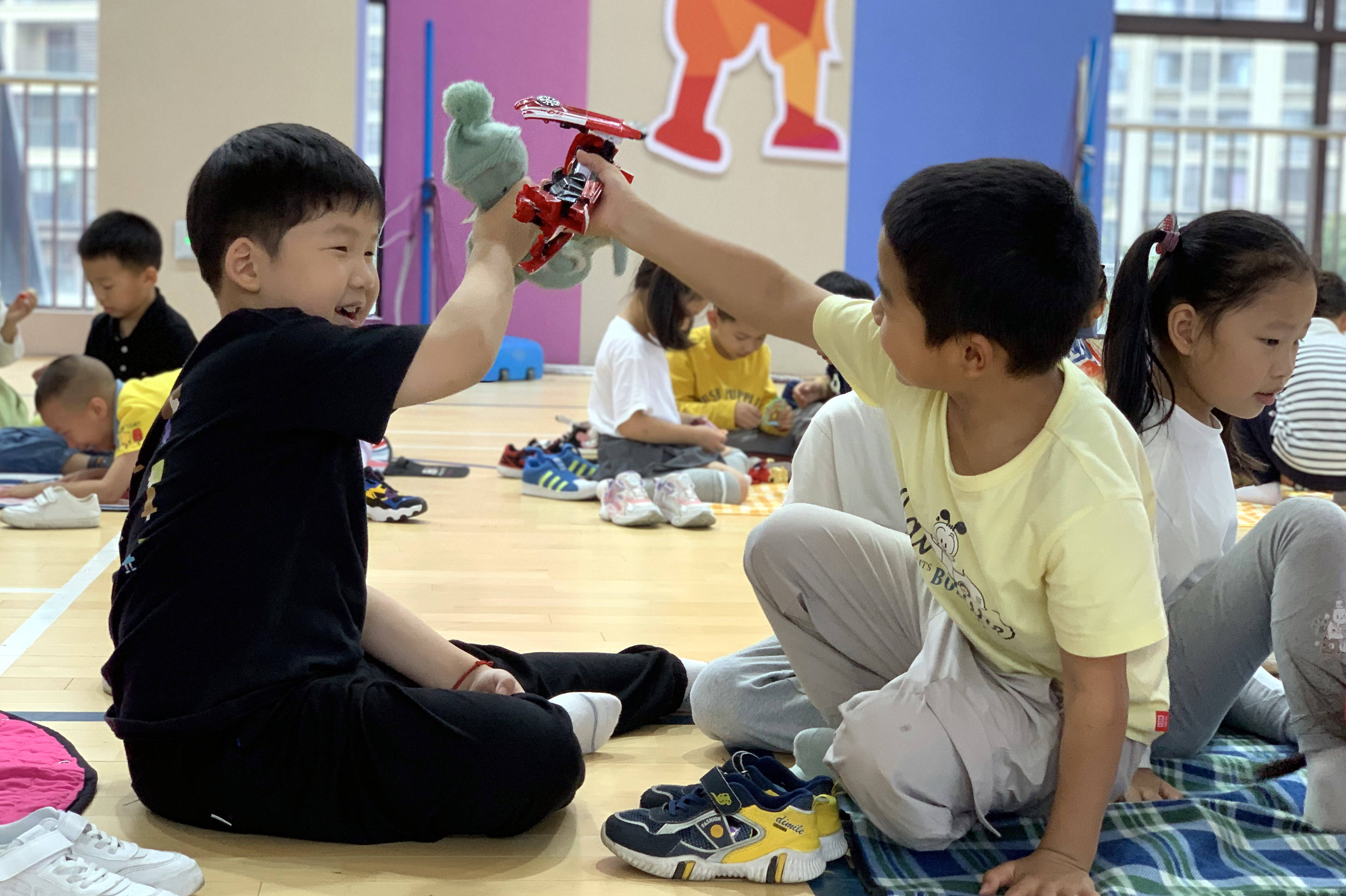 玩具交换玩 快乐齐分享——苏州市劳动路实验小学校"玩具分享"活动