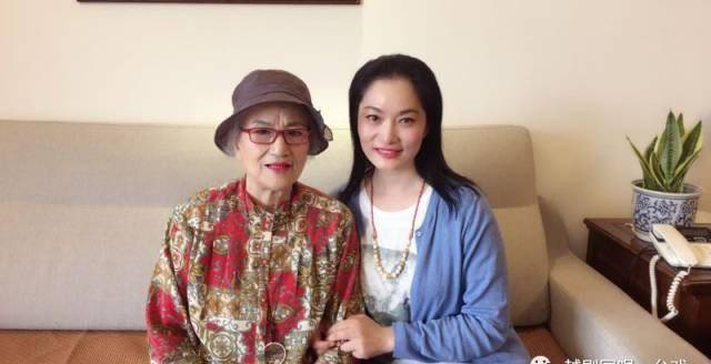 李敏,痴迷越剧的爱越人,芳华越剧团的顶梁柱_尹派_王派_艺术