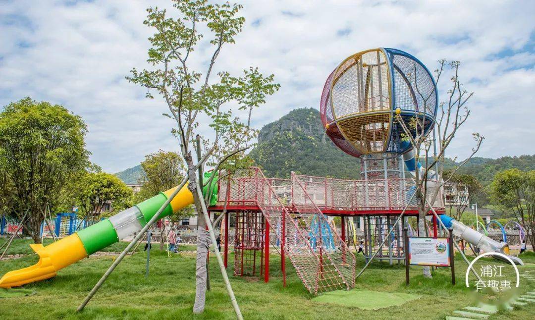 9元抢鱼泡泡多彩田园营地门票,草地滑索,风情沙滩,萌宠乐园,蹦蹦星球