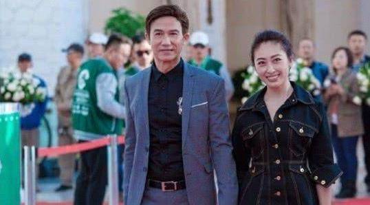 王雅琪:21年前与大25岁张铁林在一起,10年前嫁大23岁李子雄_侯俊杰_赵薇_时候