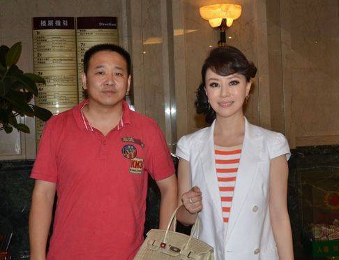 她在春晚走红,不顾家人反对嫁大37岁老公,如今成这样_祖海_宋祖英