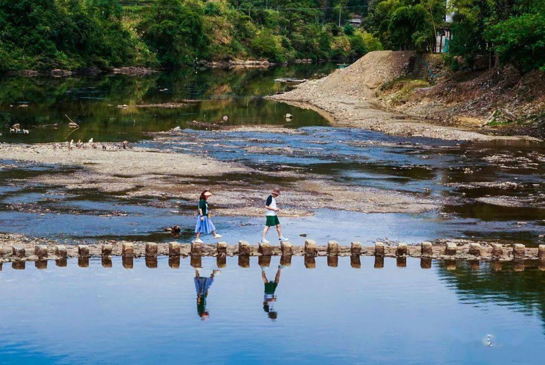 婺源:清华镇上彩虹桥_徽州_桥面_桥墩