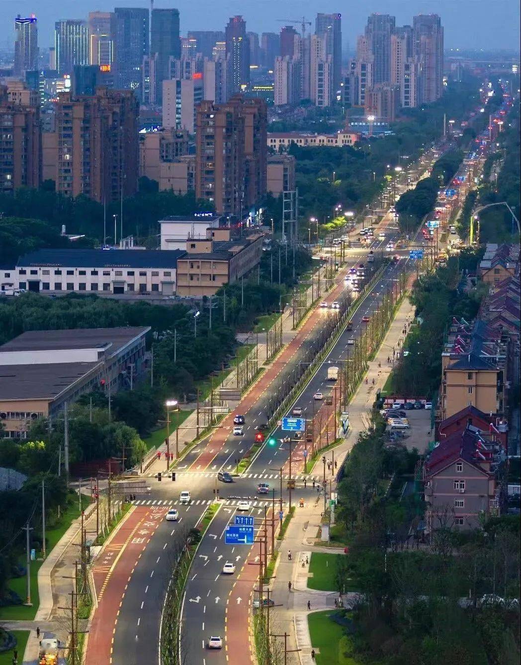 嘉善这条路成为省级"双精品"道路_世纪大道_交通岛_改造