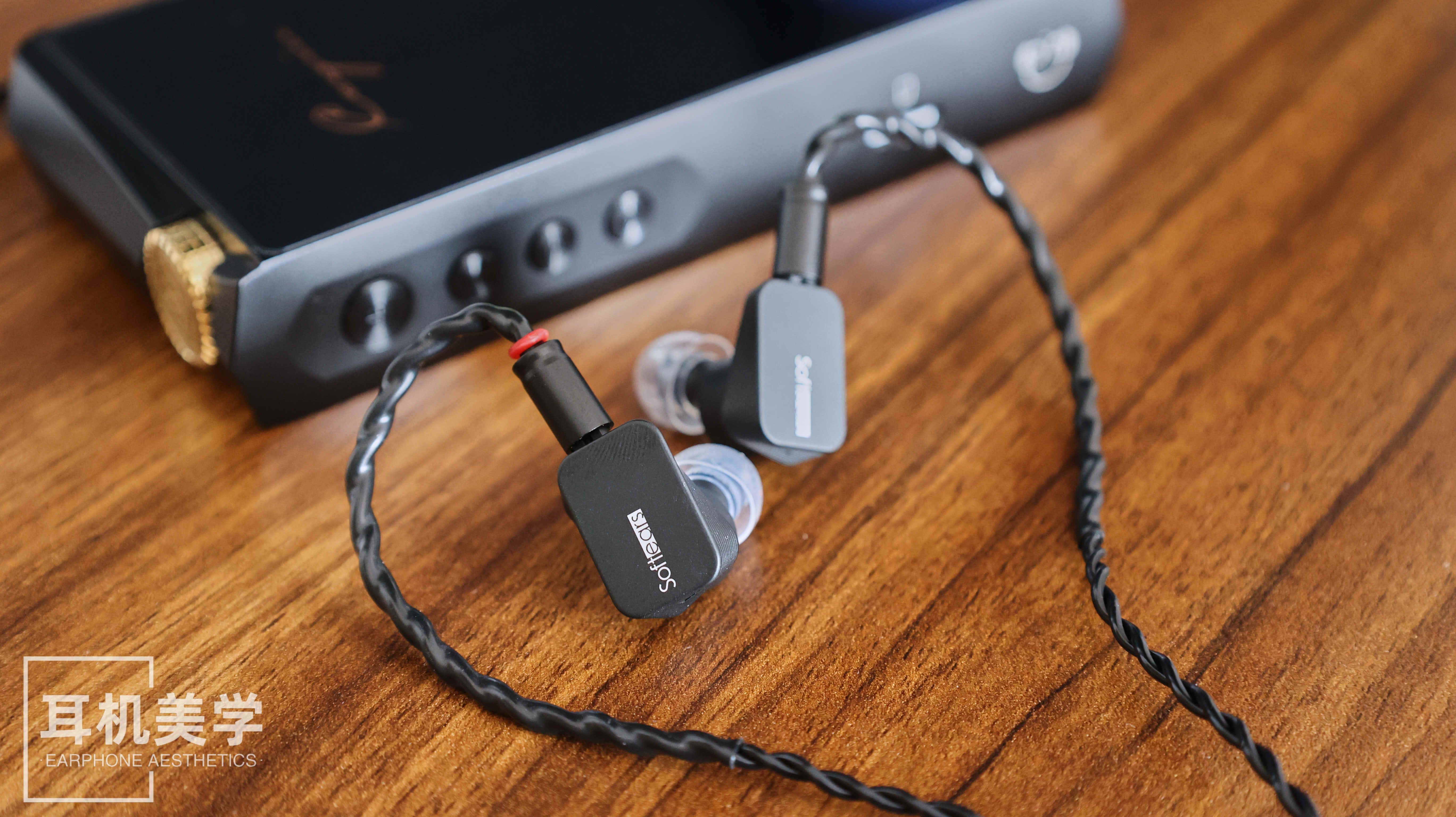 所以如果让我给一个评价,你可以说twilight是"小图灵",但我个人认为软