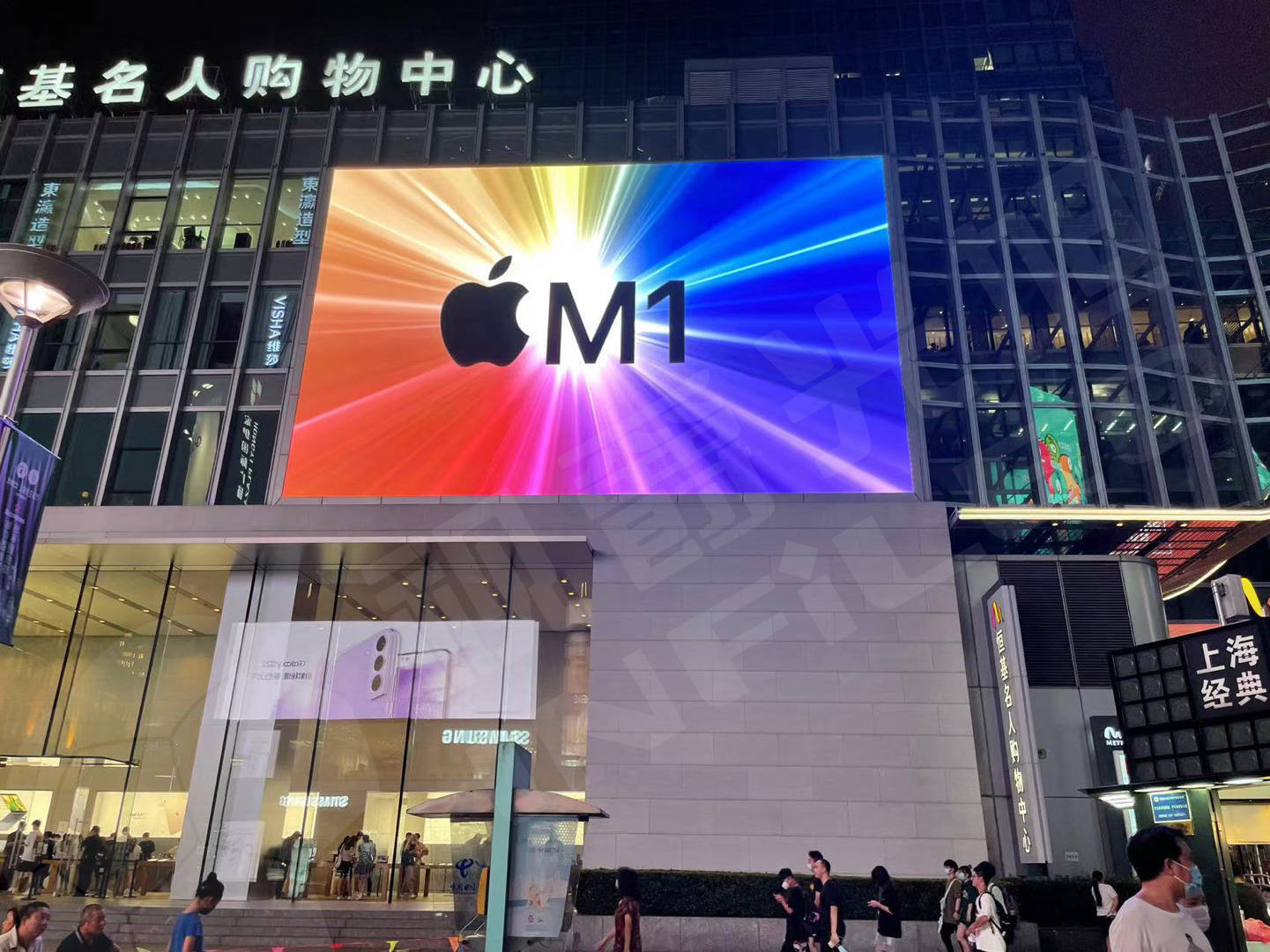 视爵光旭户外超大固装led显示屏闪耀上海南京西路步行街