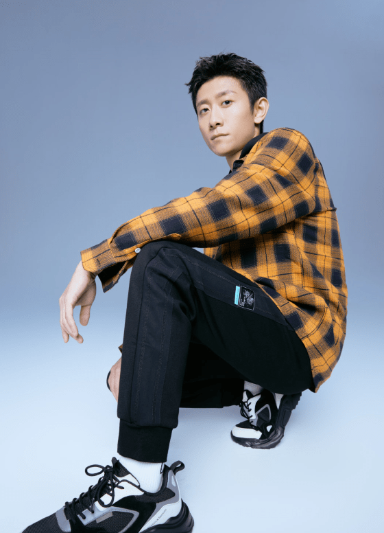 因为张一山几乎是完全符合这些特征,他小时候出演的角色就叫做流星