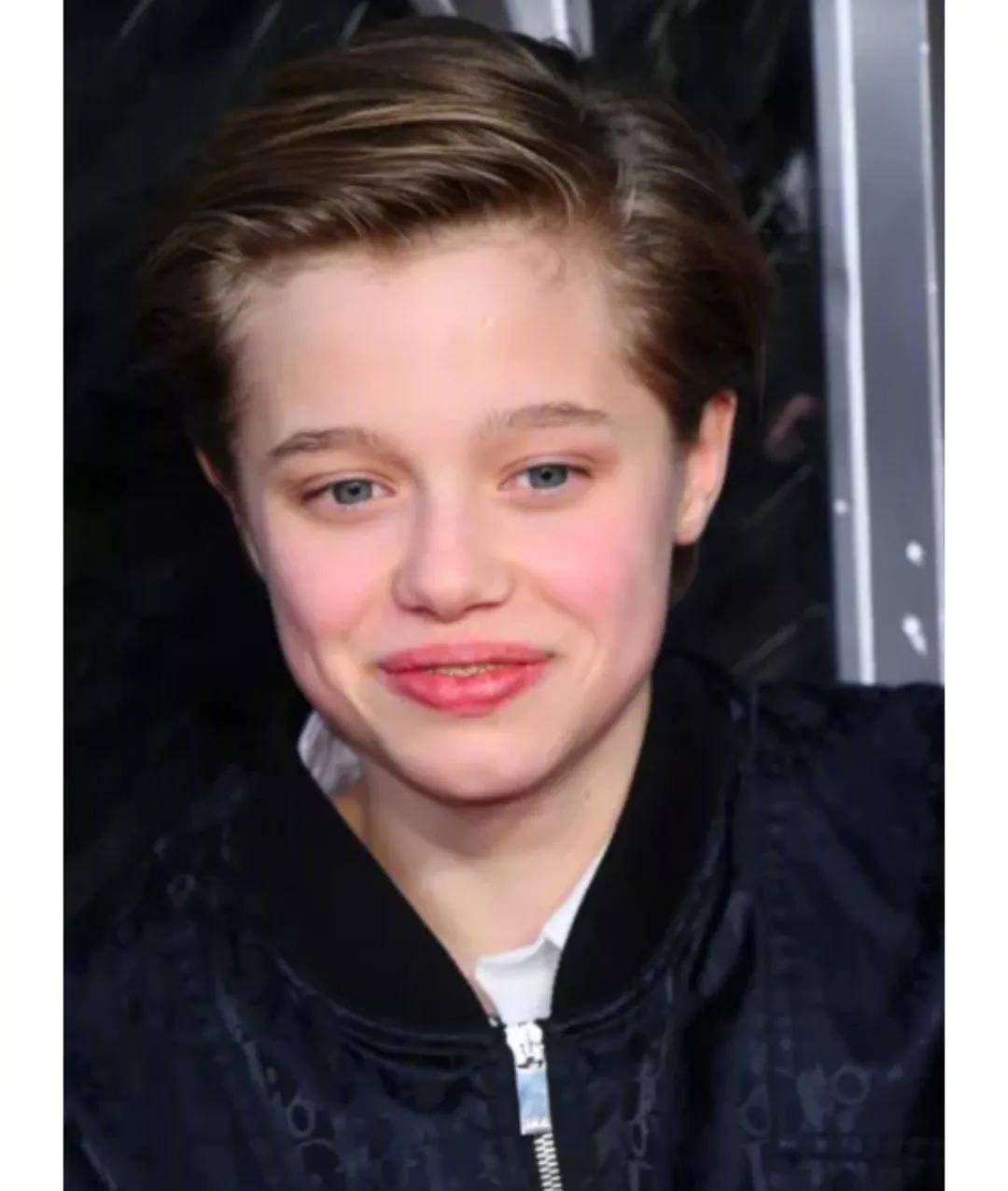 朱莉和皮特的女儿希洛, 首次以裙装亮相,完美复刻爹妈颜值 !