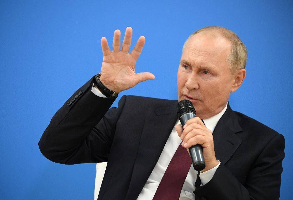 普京宣布部分动员，俄国防部长：将征召30万名预备役人员！俄股指一度跌超11%，布油涨近3%……