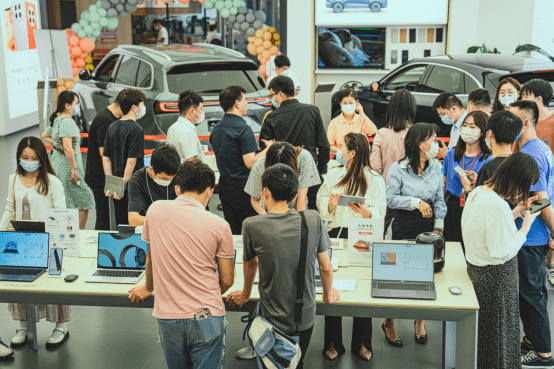 玻璃_手机_消费者