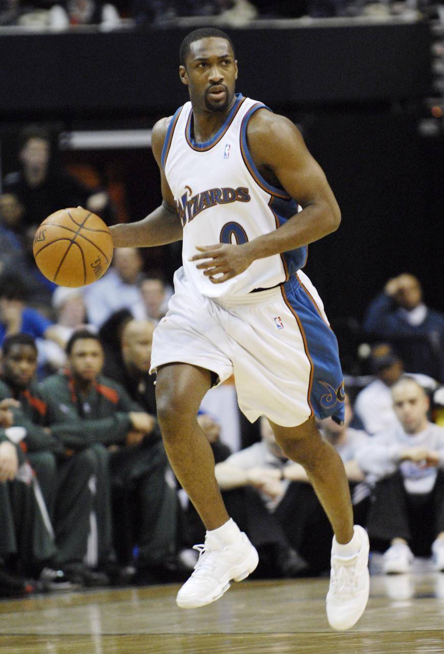 前nba球员"大将军"阿里纳斯在《vlad tv》节目中谈到了自己加盟奇才的