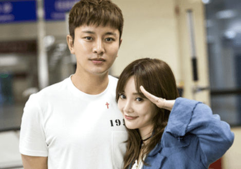 贾乃亮,"隐藏"亲姐原来是我们熟悉的她,难怪不愿公开_李小璐_贾珊