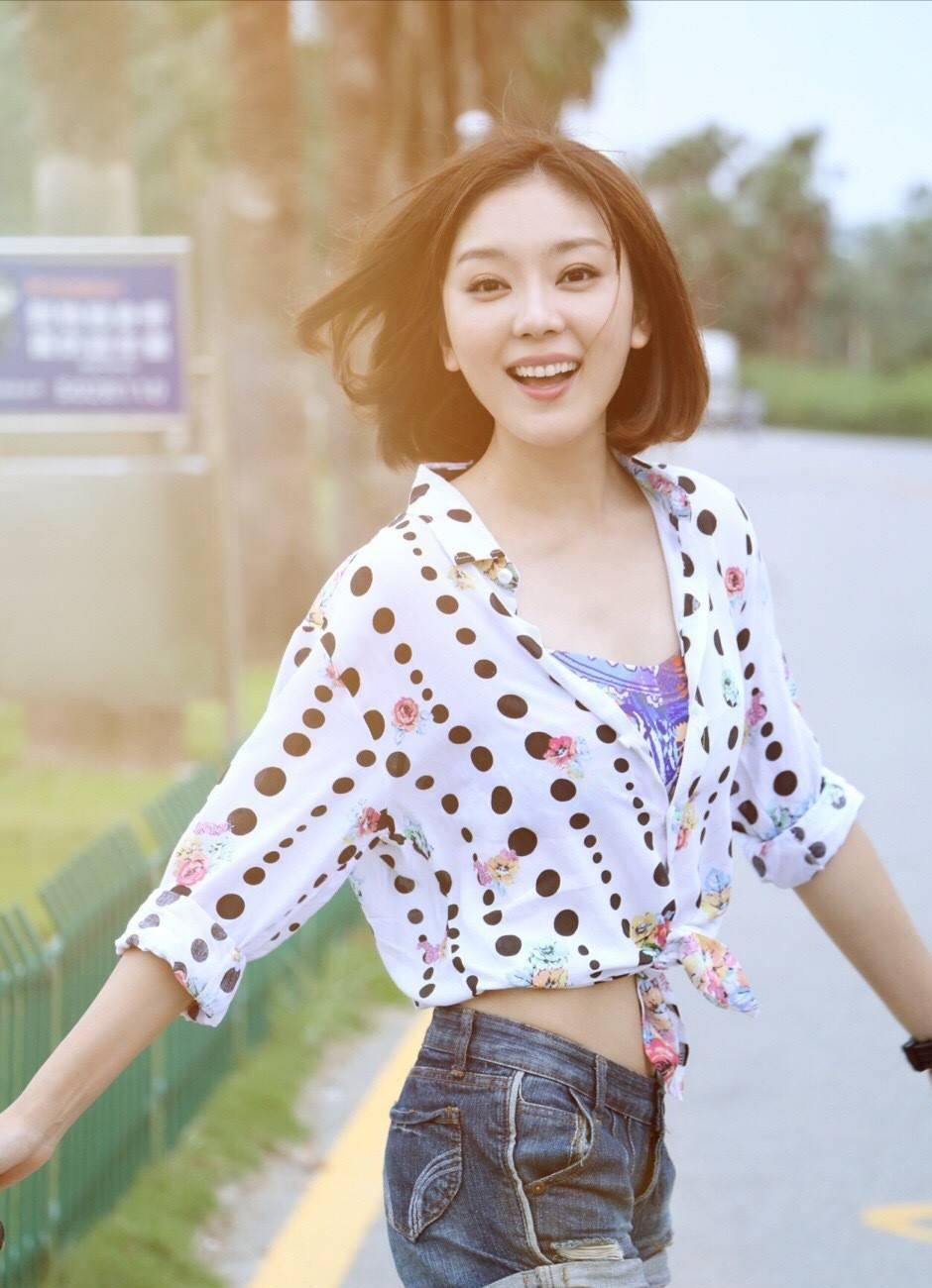 于蓓蓓《老男孩》电影火了,同名歌曲也火得一塌糊涂.