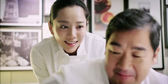 因《甄嬛传》走红,出道27年无绯闻,敬妃又将恶毒后妈演活了_杨紫嫣_剧