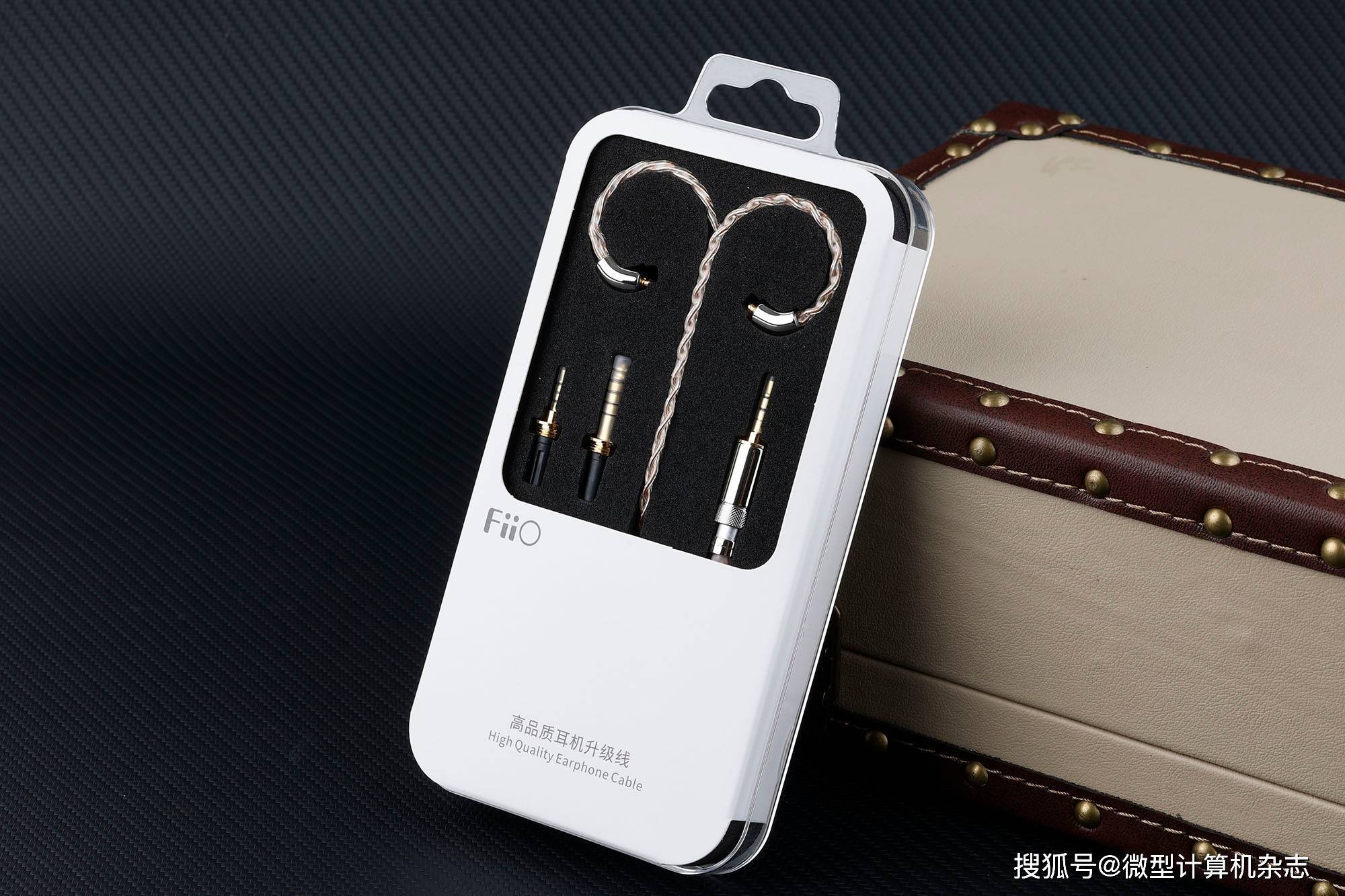 一番の LC-RE FiiO - Pro LC-RE Pro 2022 金銀銅混編可換插頭MMCX耳機