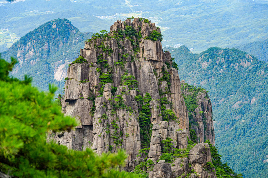 安徽黄山:初秋时节 黄山风景美如画_景区_苍穹_霞光