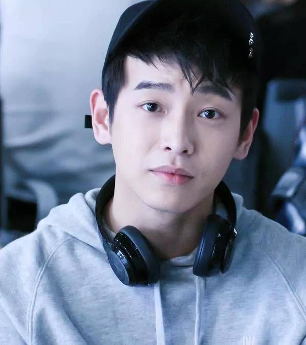 90后内地新生代男演员-彭昱畅_风犬_少年_笑容