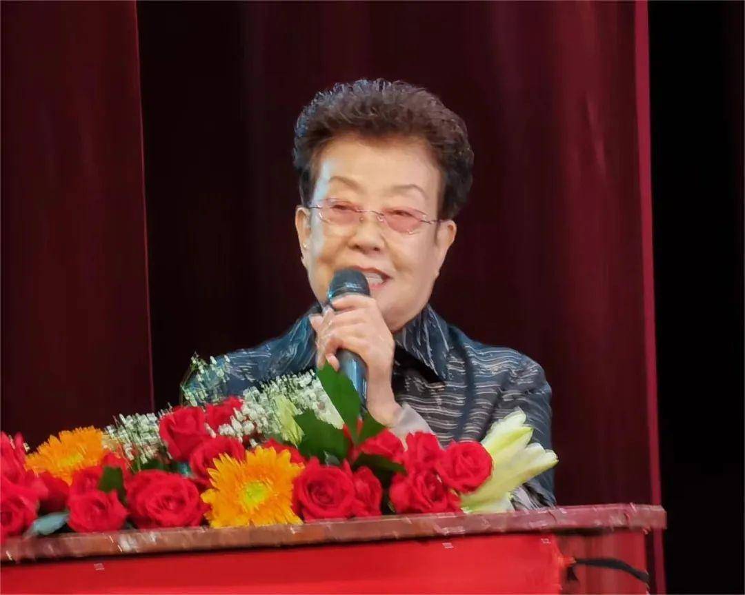 著名京剧表演艺术家尚长荣先生收徒,王春海拜师仪式于山西省晋剧院