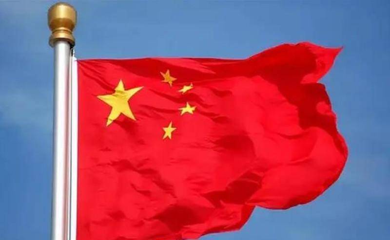 1949年,国家征集国旗图案,五星红旗只得15票,另一作品得185票_中国