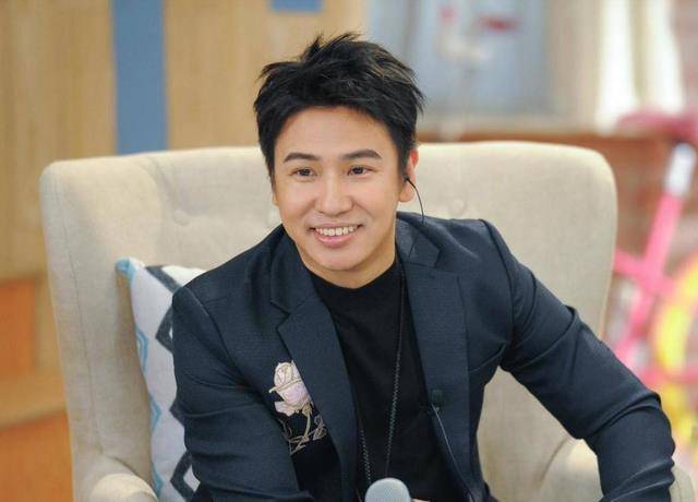 欧弟离开《天天向上》后,失去了事业又失去了婚姻,他会后悔吗?