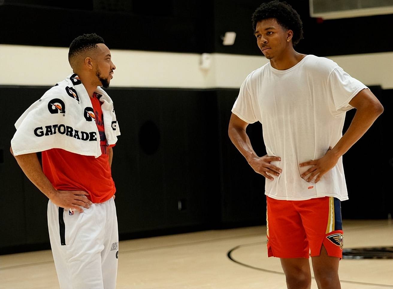 已经出炉,具体如下:锋线——锡安 英格拉姆 琼斯 南斯 墨菲 马绍尔