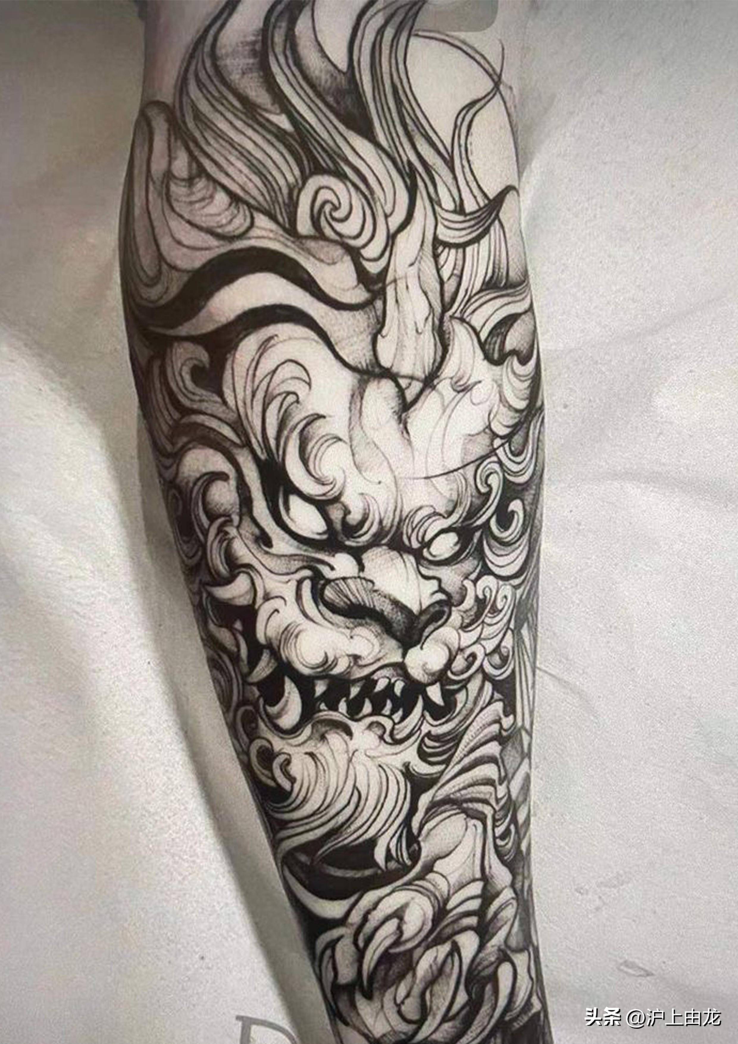 上海由龙纹身分享,唐狮纹身的寓意有哪些,唐狮可以纹在什么位置