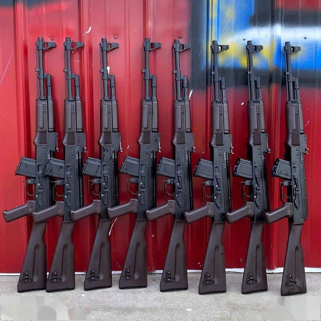 【小型武器库】美国某枪店老板的私人相册