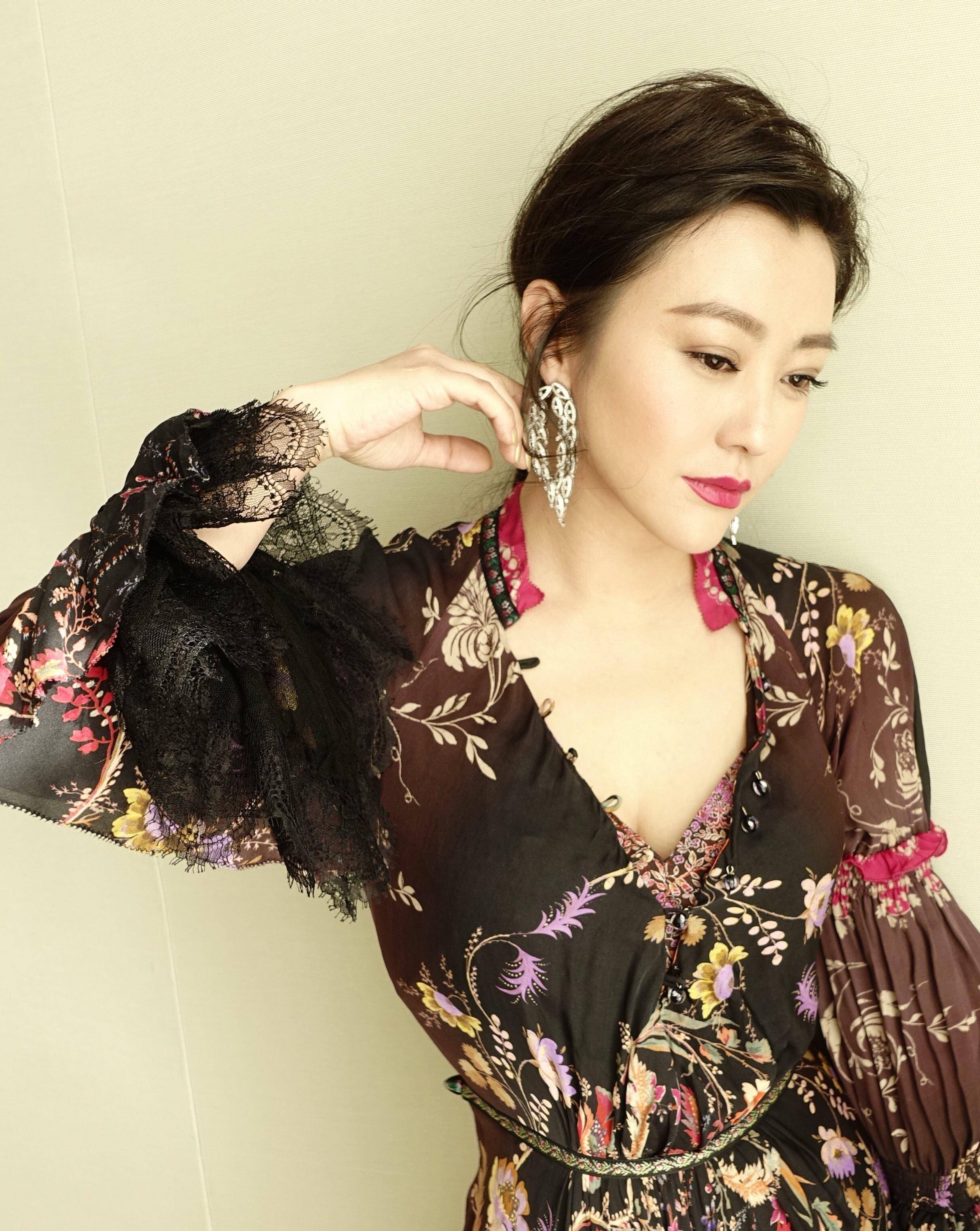 来自吉林的7位70后女星,一代芳华虽已老去,她们却各有的美丽_毕业