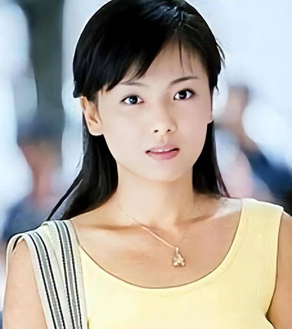 大学的期间那就是做模特不过还好刘涛也有了另一个出路但谁能吃上后悔