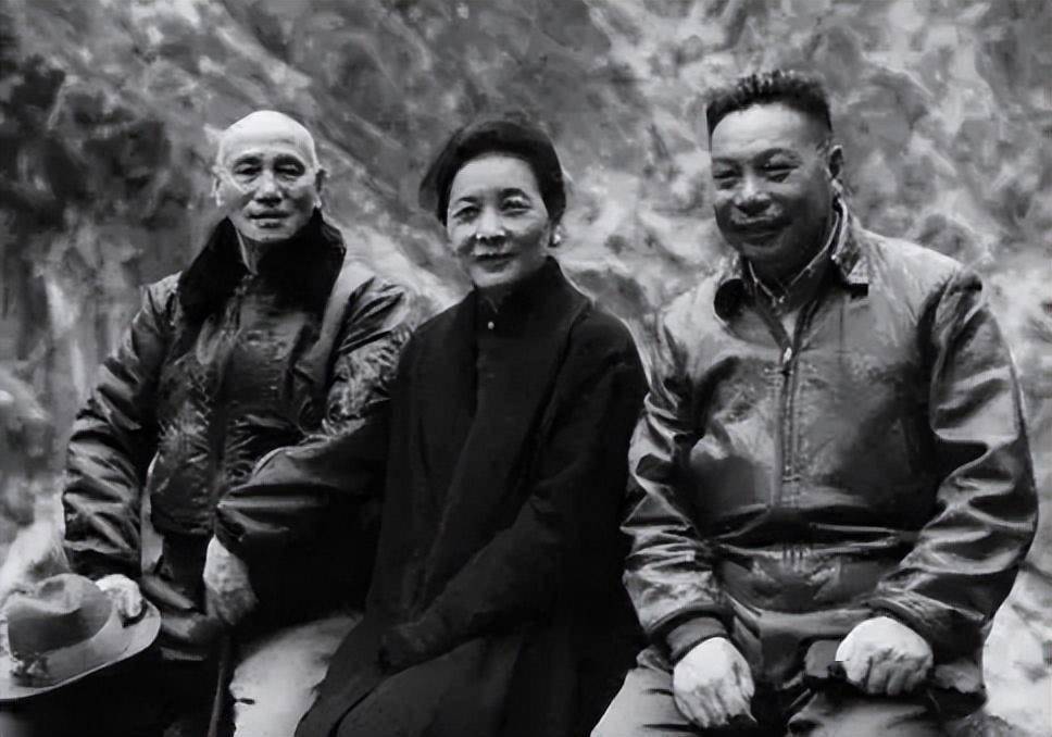 蒋介石,宋美龄,蒋经国宋美龄亲自出面说情,蒋经国却不太搭理,两人最后