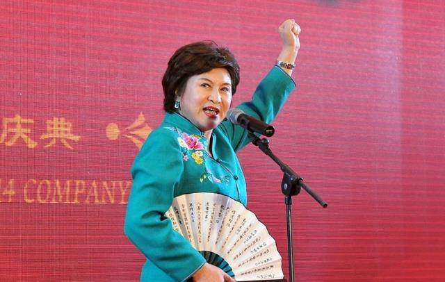 评书名家李鑫荃曾经让连丽如带头学习刘兰芳,连老师对此十分不满_曲协