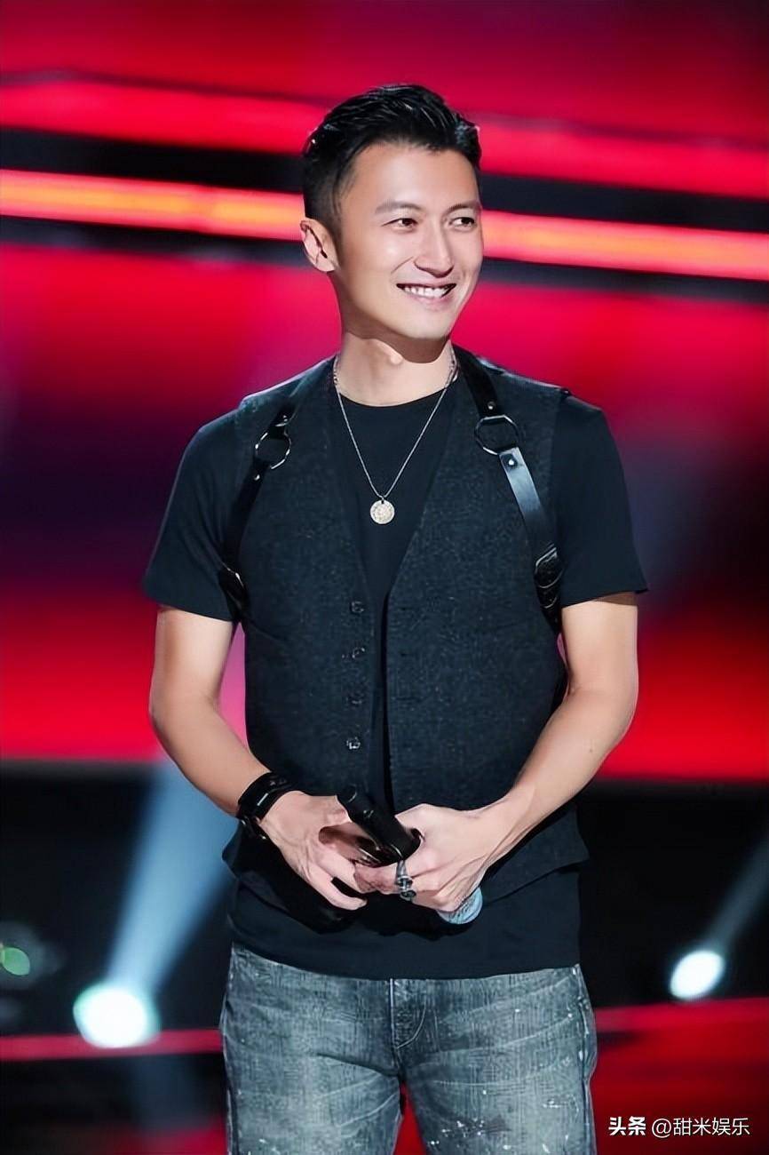 "工具人"杨幂:为李易峰八卦背锅,让嘉行市值飙升50亿今被踢出局_转型